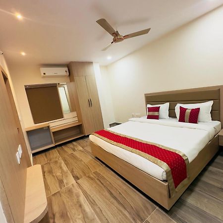Hotel Raga Karimnagar Exterior photo